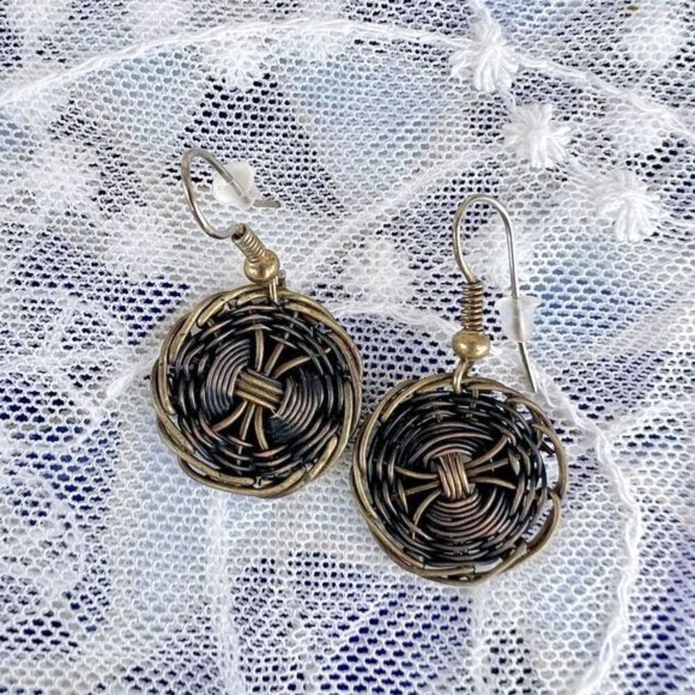 Cute Basketweave Earrings